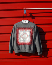 Charger l'image dans la galerie, N°3 - SWEAT UPCYCLÉ - L