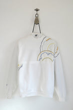Charger l'image dans la galerie, N°17 - SWEAT UPCYCLÉ - L
