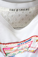 Charger l'image dans la galerie, N°21 - T-SHIRT UPCYCLÉ - L