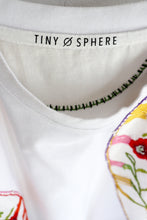 Charger l'image dans la galerie, N°19 - T-SHIRT UPCYCLÉ - M