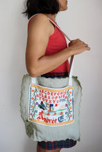 Charger l'image dans la galerie, N°44 - TOTE BAG UPCYCLÉ
