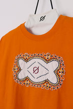 Charger l'image dans la galerie, N°46 - T-SHIRT UPCYCLÉ - XL